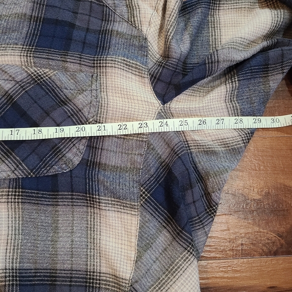 Urban Outfitters BDG Karl Slouchy Blue Plaid Flannel Button Down Womens Shirt S - Picture 7 of 8
